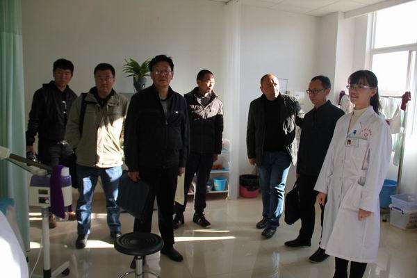 全國基層中醫(yī)藥工作先進單位省級評審專家組蒞臨我院檢查指導(dǎo)工作(圖3)