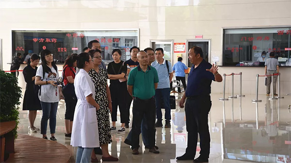 云南省衛(wèi)生健康委調研組到我院開展2020年現(xiàn)代醫(yī)院管理制度評估調研(圖4)